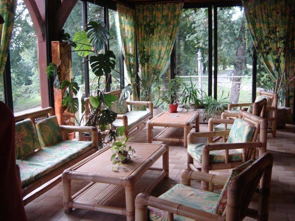 אנטון-אט-טריקוננט Hotel Restaurant L'Ecluse מראה חיצוני תמונה